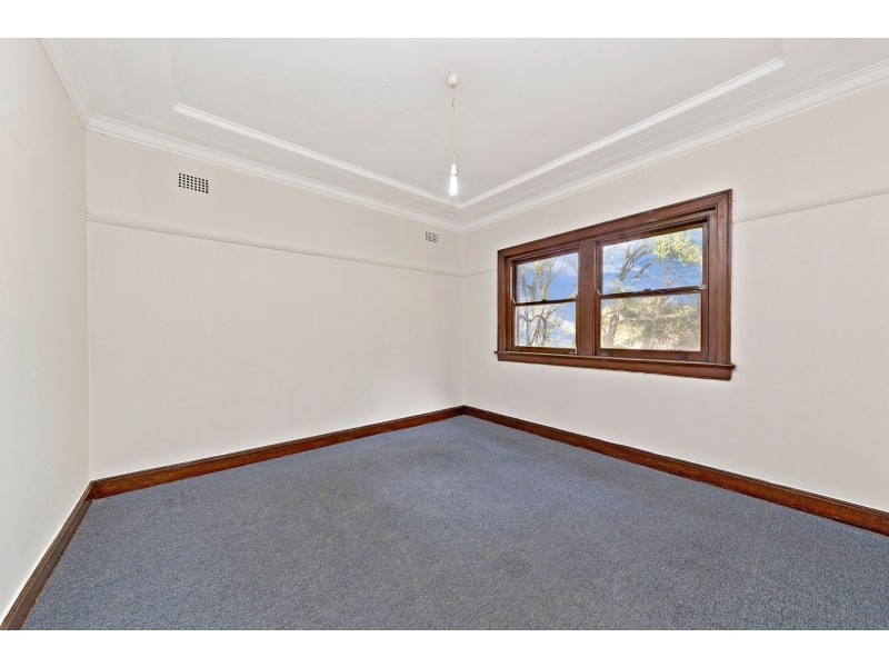 2/21 Albert Parade, Ashfield NSW 2131