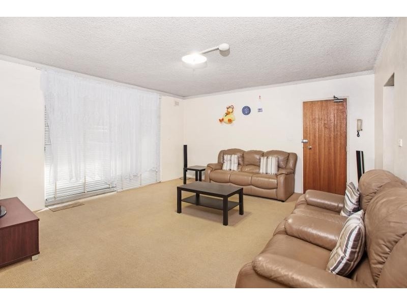 2/15 Loftus Street, Ashfield NSW 2131