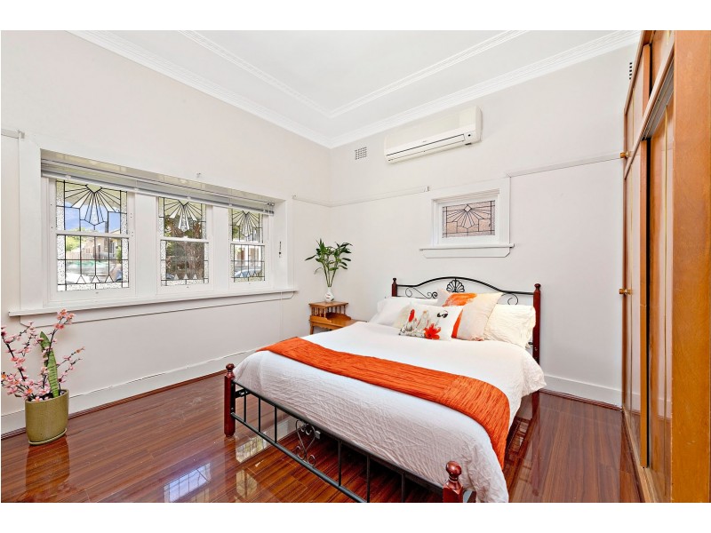 20 Hugh Street, Ashfield NSW 2131