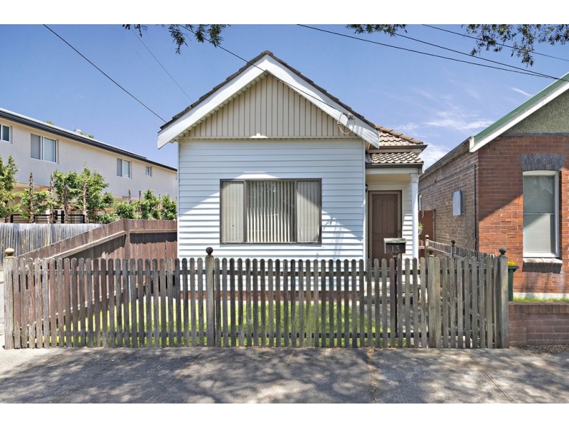 13 Broughton Street, Ashfield NSW 2131