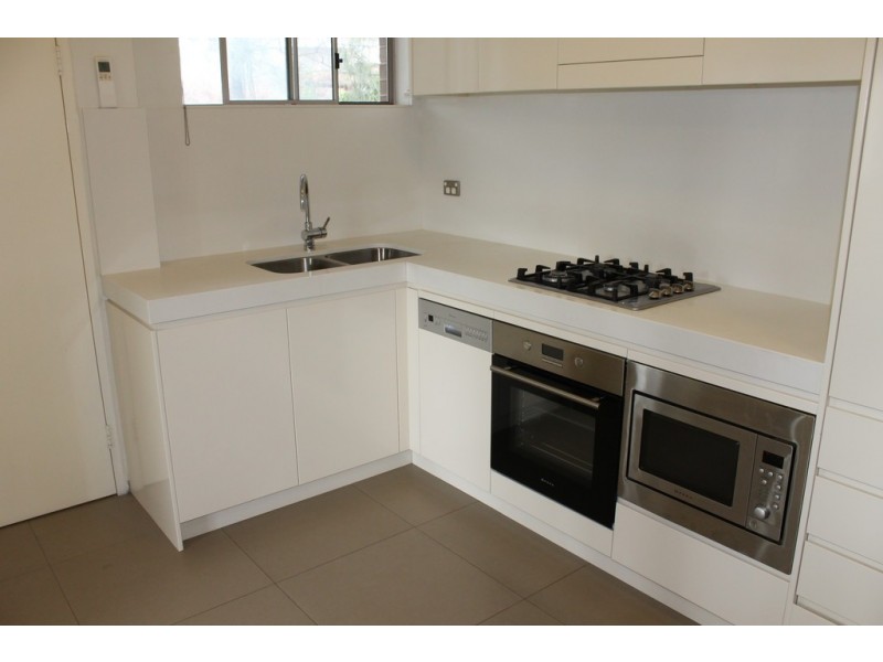 2/25 Arthur Street, Granville NSW 2142