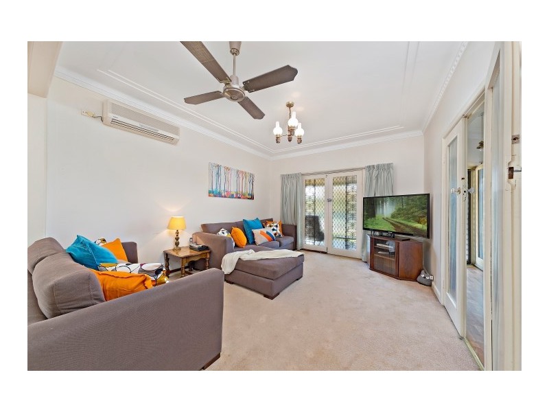 186 Juno Parade, Greenacre NSW 2190