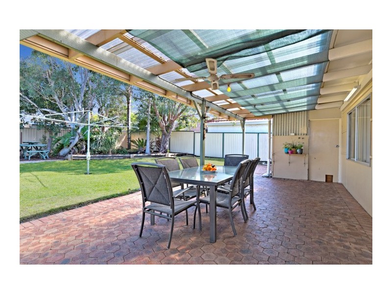 186 Juno Parade, Greenacre NSW 2190