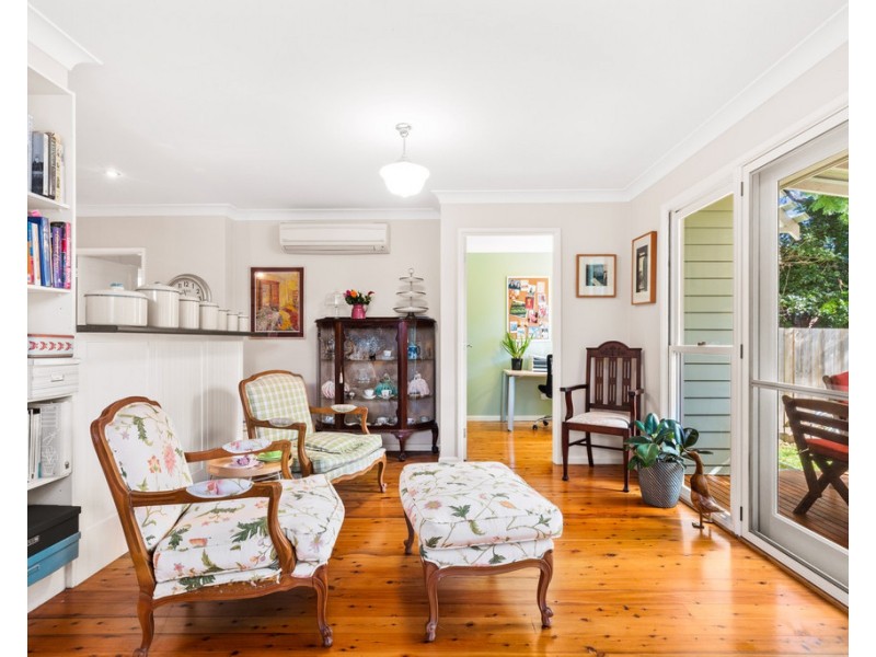 2 Earle Avenue, Ashfield NSW 2131