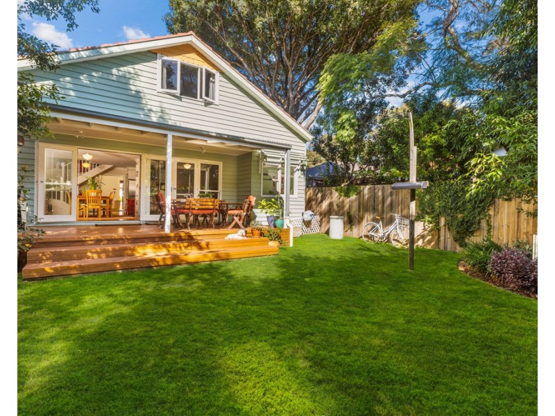 2 Earle Avenue, Ashfield NSW 2131