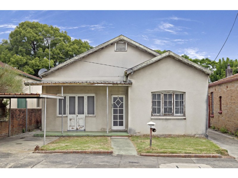 8 Palace Street, Ashfield NSW 2131