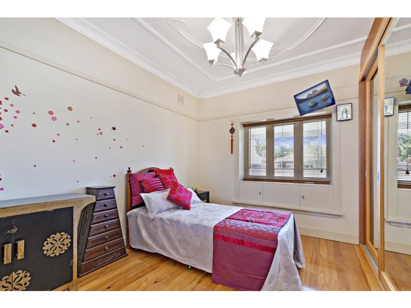 6 Schofield Avenue, Earlwood NSW 2206