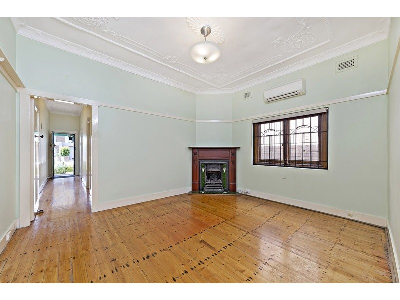 35 Clissold Parade, Campsie NSW 2194