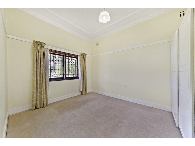 35 Clissold Parade, Campsie NSW 2194