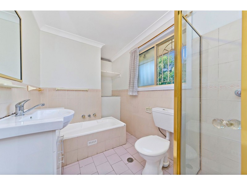 1/17 Dellwood Street, Bankstown NSW 2200