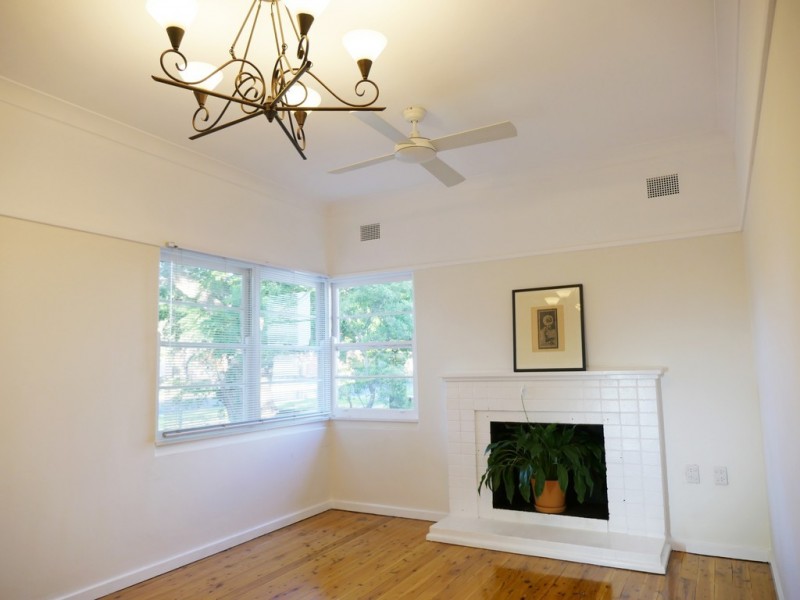 32 Macquarie street, Greenacre NSW 2190