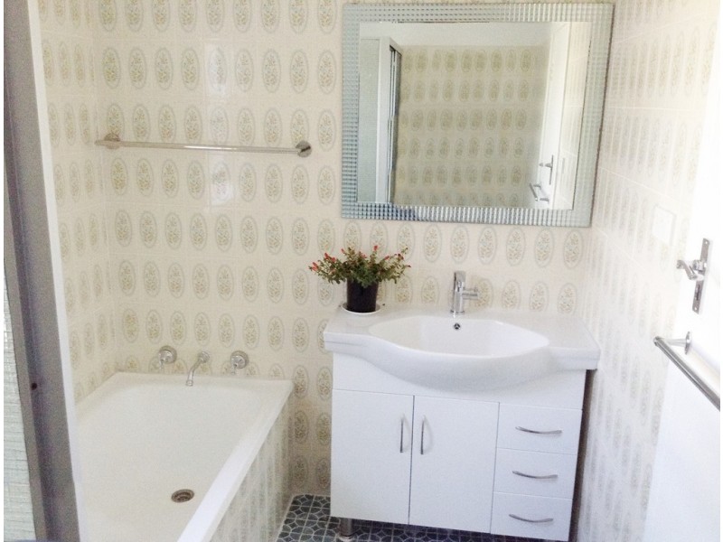 32 Macquarie street, Greenacre NSW 2190