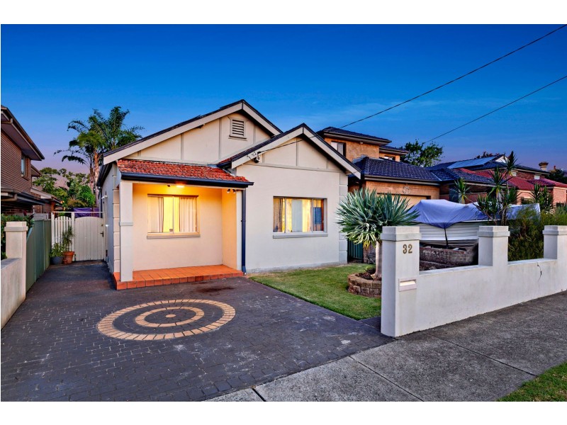 32 Lennartz Street, Croydon Park NSW 2133