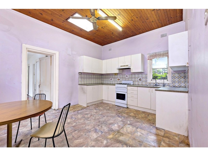 4 Fitzroy Street, Campsie NSW 2194