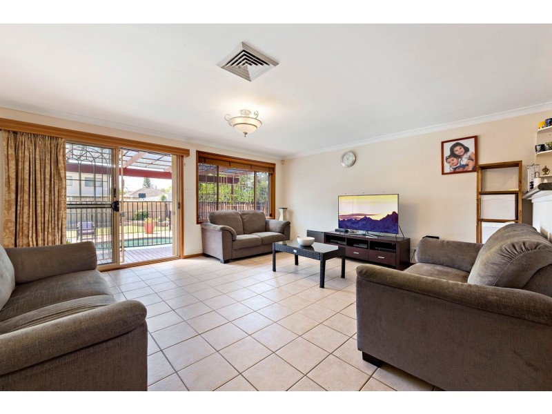 11 Abel Street, Greenacre NSW 2190