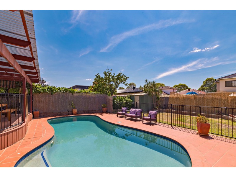 11 Abel Street, Greenacre NSW 2190