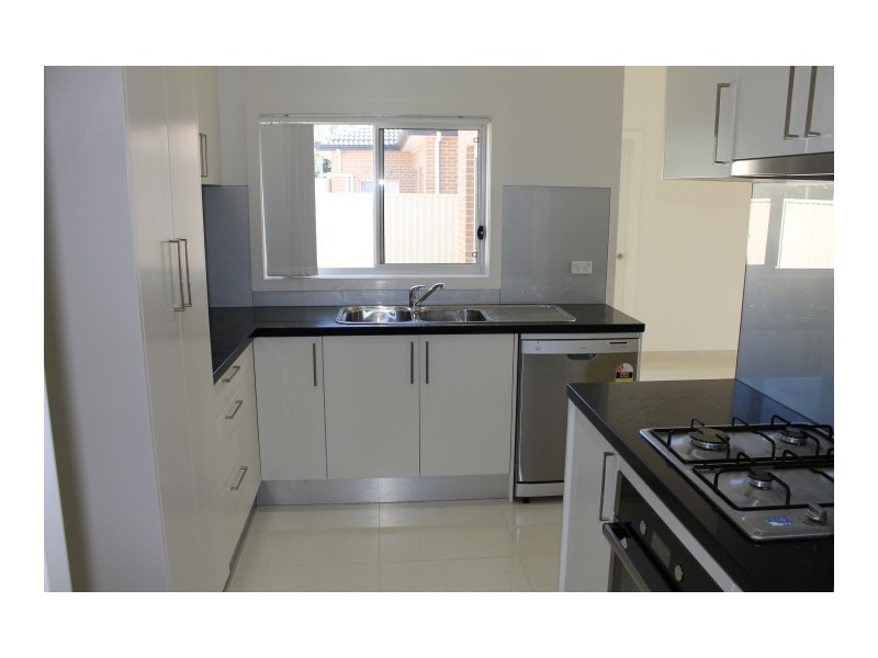 2/51 Bruce Avenue, Belfield NSW 2191