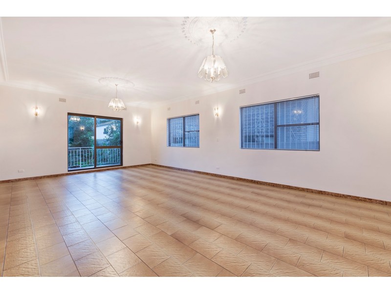 9 George Street, Burwood Heights NSW 2136