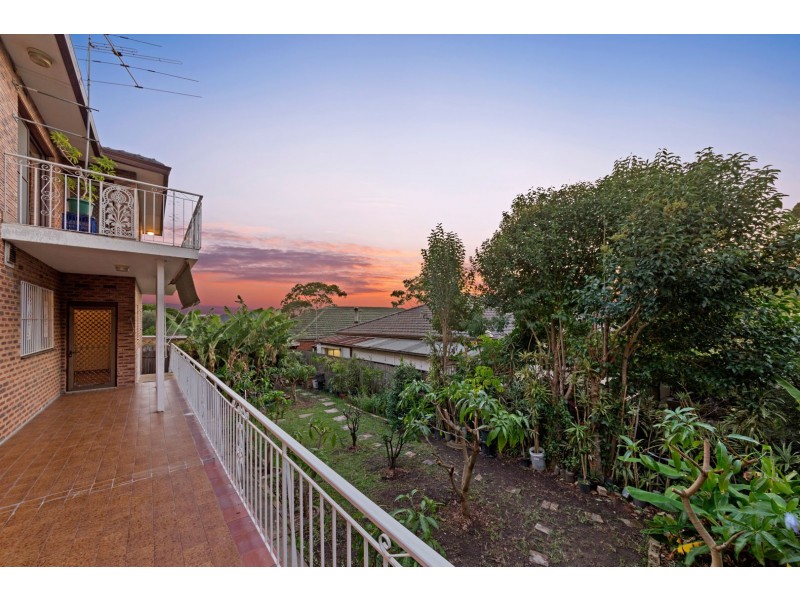 9 George Street, Burwood Heights NSW 2136