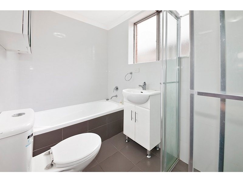 8/6 Lincoln Street, Campsie NSW 2194