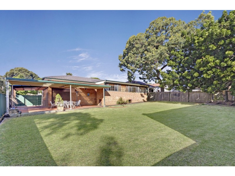 1 Pomona Street, Greenacre NSW 2190