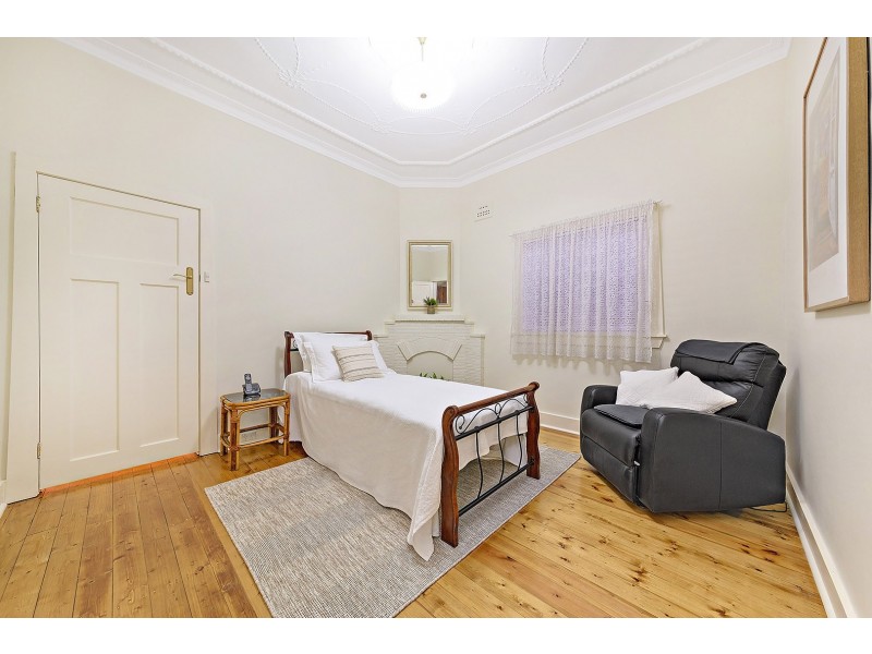 1 Ilfracombe Avenue, Burwood NSW 2134