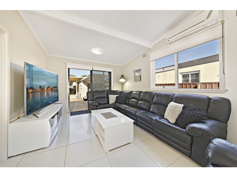 25 Cressy Street, Canterbury NSW 2193