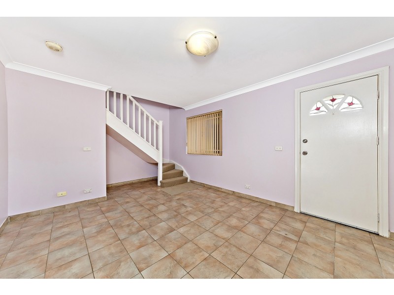 2/7 Reginald Avenue, Belmore NSW 2192