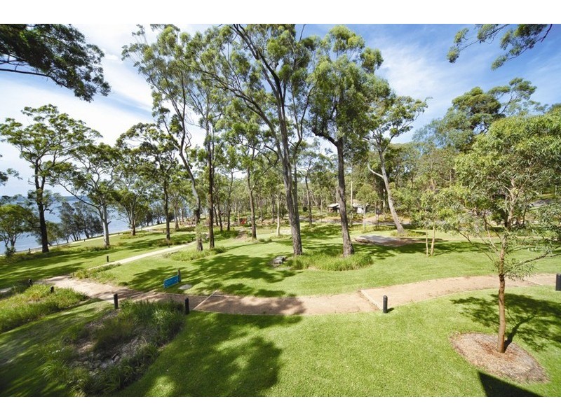 * Stern Court, Murrays Beach NSW 2281