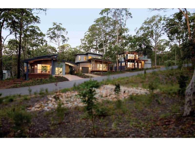 * Forest Owl Crescent, Murrays Beach NSW 2281