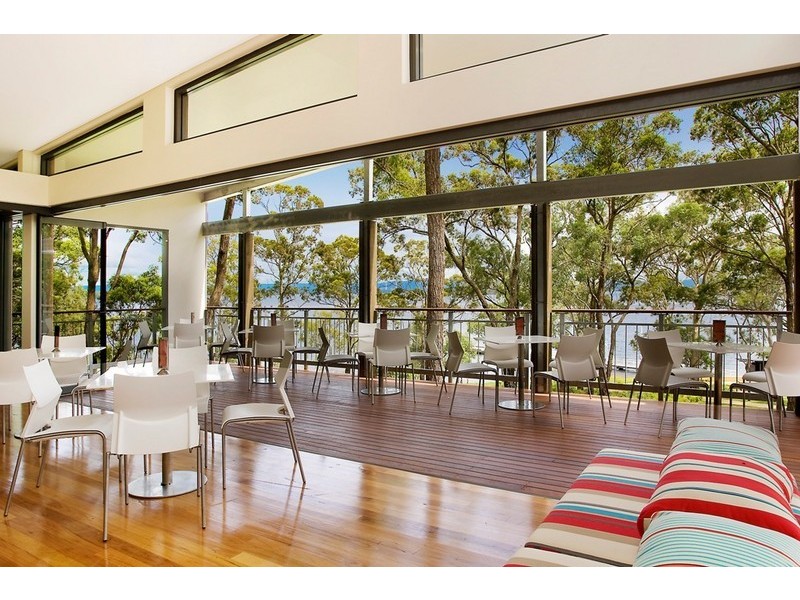 * Forest Owl Crescent, Murrays Beach NSW 2281