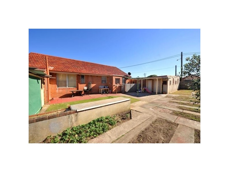 22 Dover Road, Botany NSW 2019