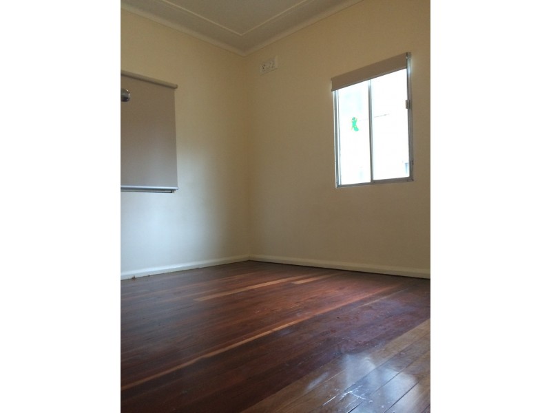 17 Wassell Street, Chifley NSW 2036