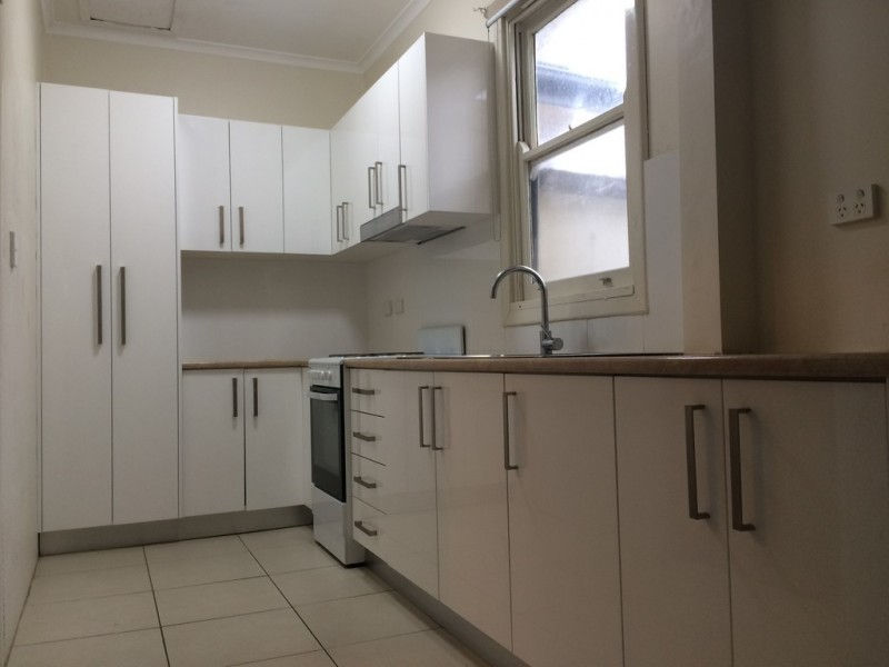 17 Wassell Street, Chifley NSW 2036