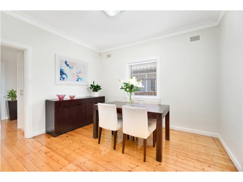 32 HOLLOWAY STREET, Pagewood NSW 2035