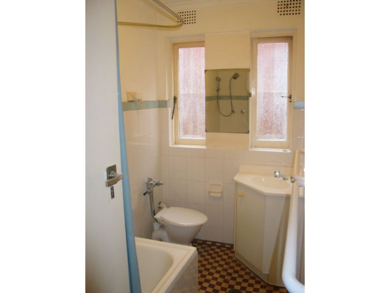 1/2 Paul Street, Bondi Junction NSW 2022