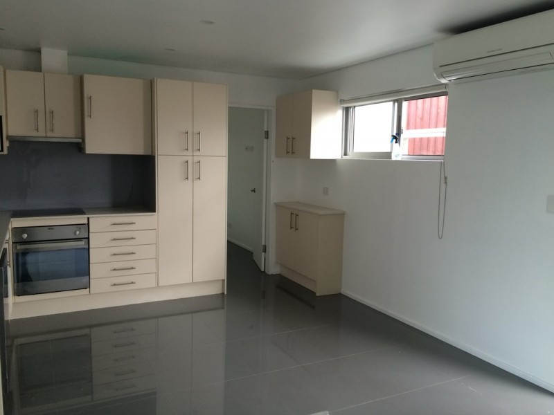 Granny Flat 10 Burke Street, Chifley NSW 2036