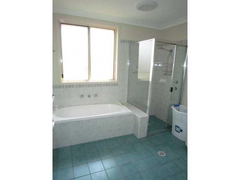 19 Lasseter Avenue, Chifley NSW 2036