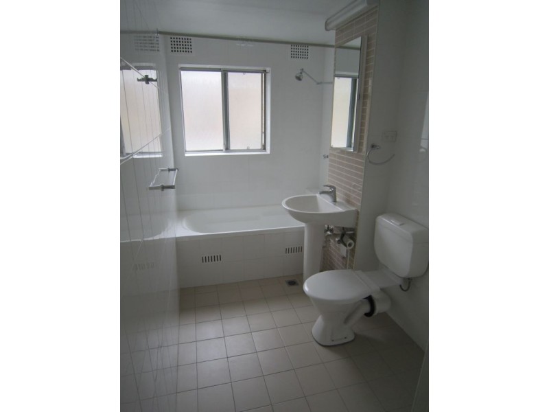 8/18 Evans Avenue, Eastlakes NSW 2018