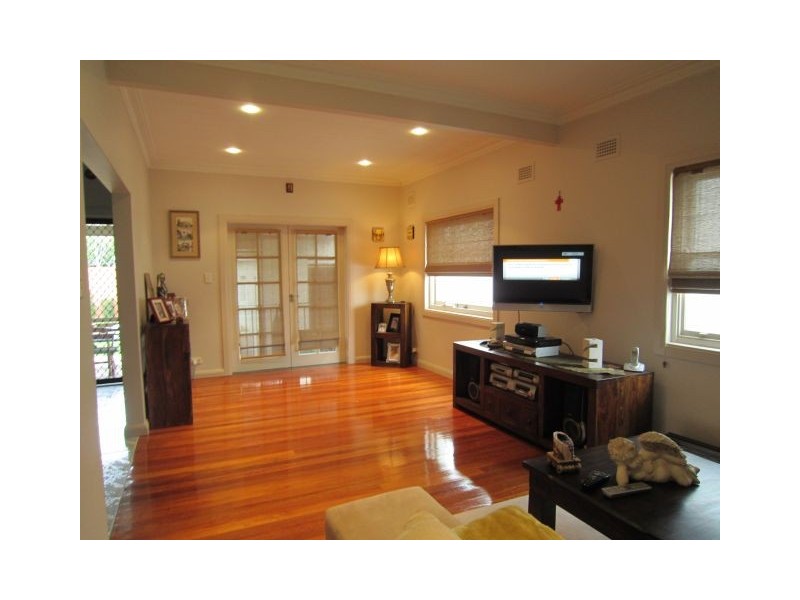 37 Harry Street, Eastlakes NSW 2018