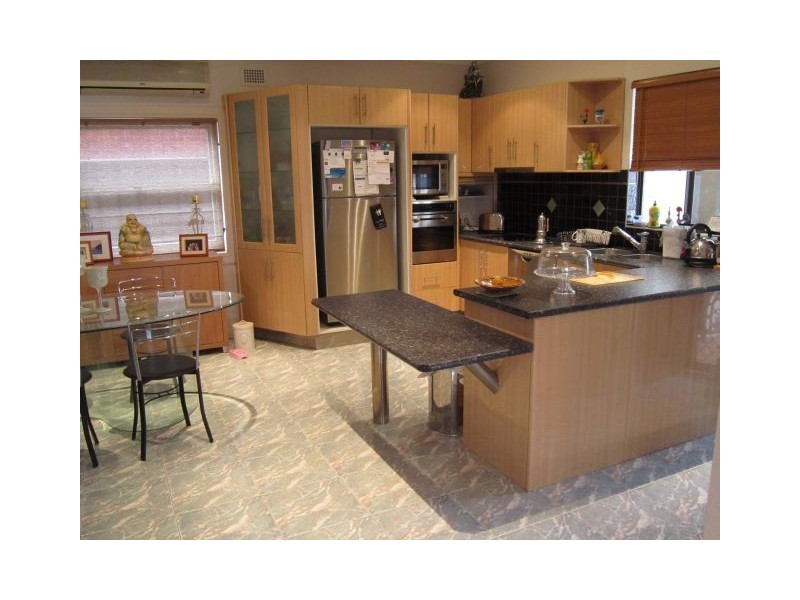 37 Harry Street, Eastlakes NSW 2018