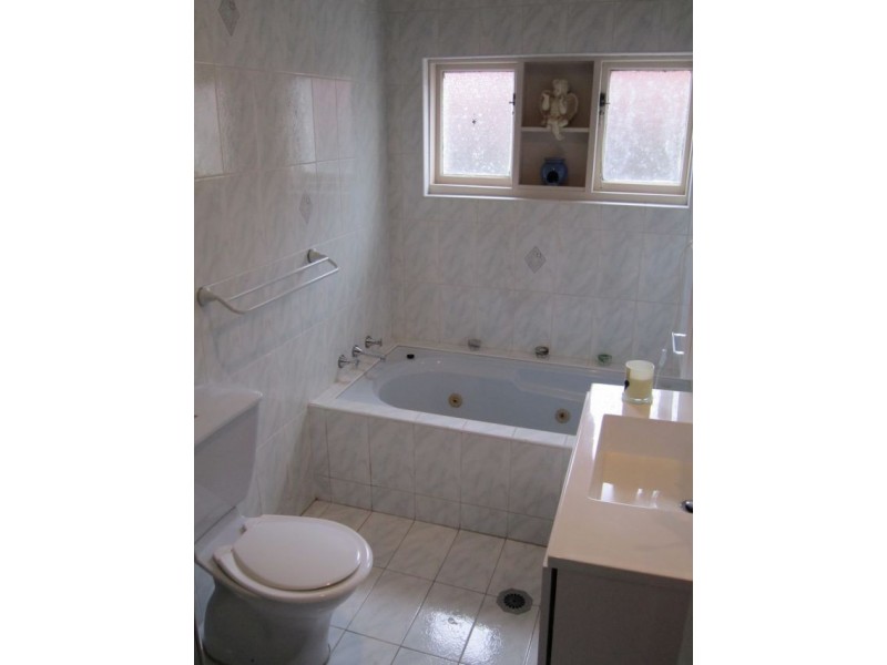 37 Harry Street, Eastlakes NSW 2018