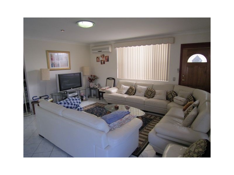 39  Universal Street, Eastlakes NSW 2018