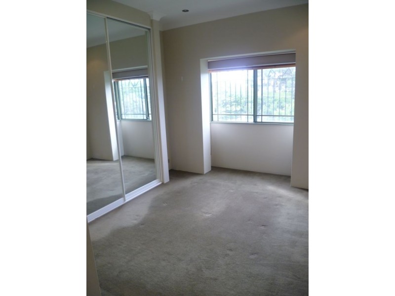 1/9 New Orleans Crescent, Maroubra NSW 2035