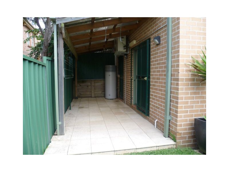 1/9 New Orleans Crescent, Maroubra NSW 2035