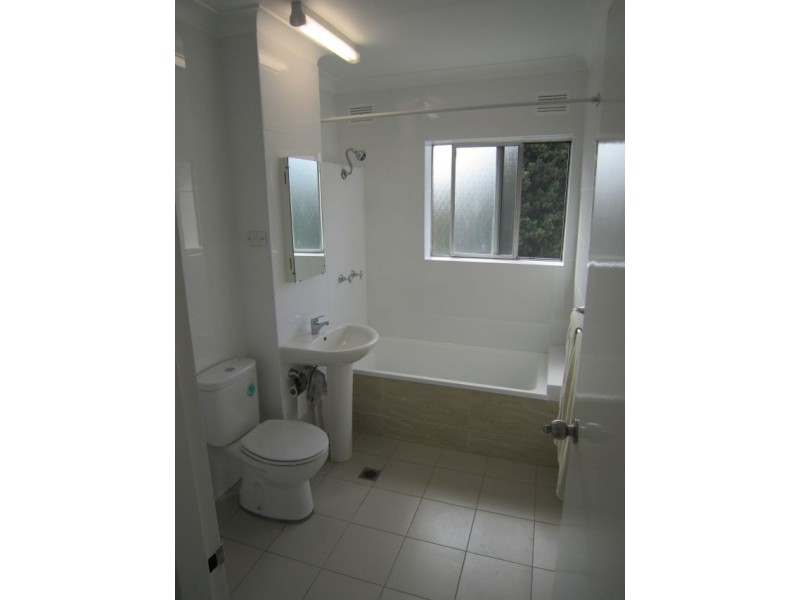 10/1A  Mascot Drive, Eastlakes NSW 2018