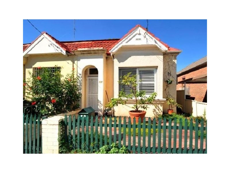 132 Doncaster Ave, Kensington NSW 2033