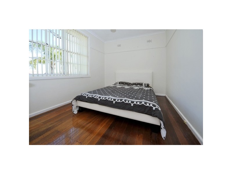 19 Mawson Parade, Chifley NSW 2036