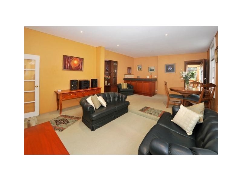 132 Doncaster Avenue, Kensington NSW 2033