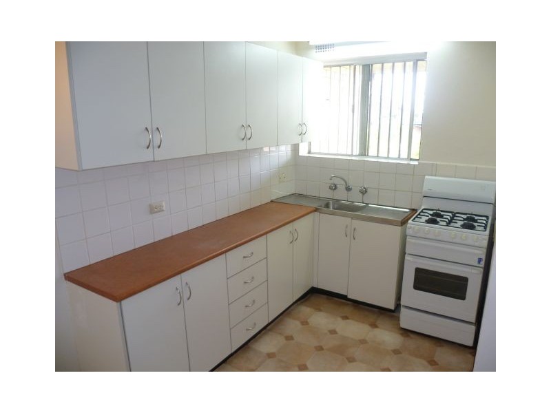 11/17 Mascot Drive, Eastlakes NSW 2018